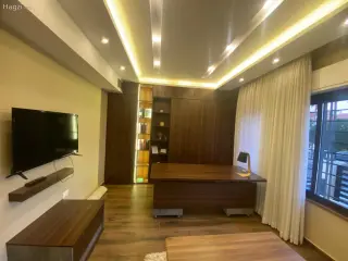 Photograph 7 of 12