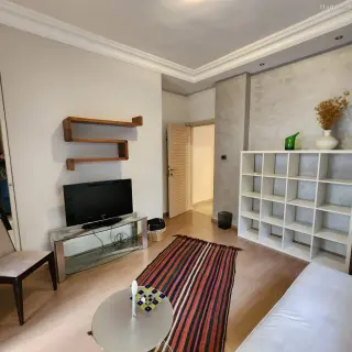 Photograph 9 of 12