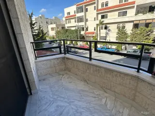 الصورة 6 من 12
