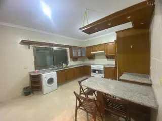 Photograph 4 of 12