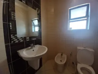 Photograph 9 of 10
