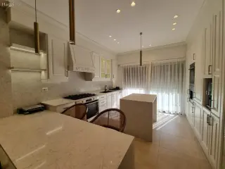 Photograph 5 of 12