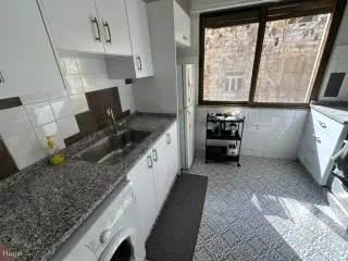 Photograph 4 of 5