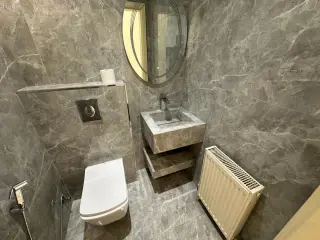 Photograph 4 of 12