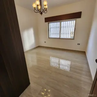 Photograph 5 of 12