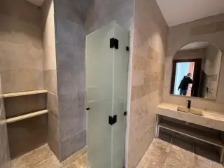 الصورة 2 من 8