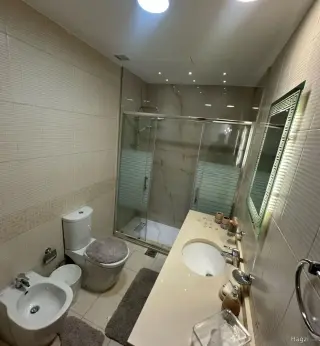 Photograph 4 of 9