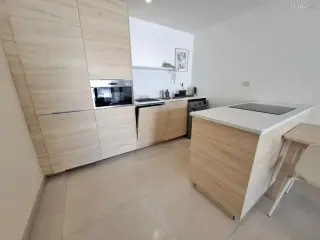 Photograph 4 of 9