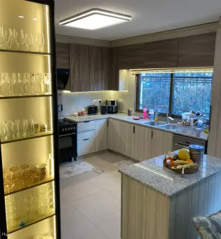 Photograph 2 of 11