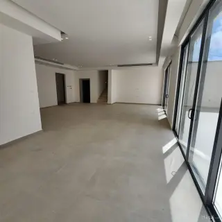 الصورة 11 من 12
