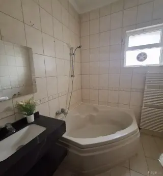 الصورة 6 من 12