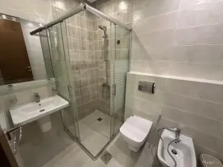 Photograph 4 of 10