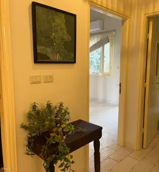 Photograph 3 of 10