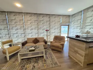 Photograph 1 of 5