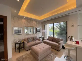 الصورة 1 من 10