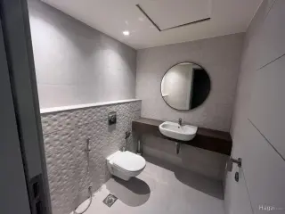 Photograph 7 of 12
