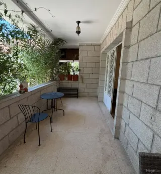 Photograph 2 of 12