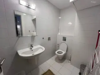 Photograph 4 of 6
