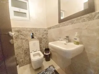 Photograph 7 of 10