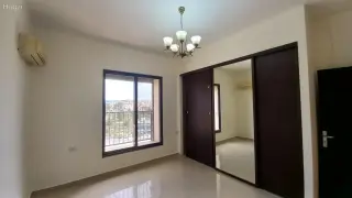 الصورة 1 من 12