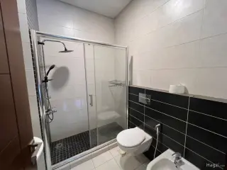 Photograph 9 of 10