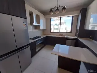 الصورة 7 من 12
