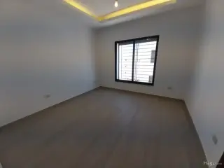 الصورة 8 من 12