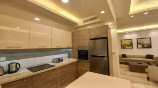 الصورة 9 من 12