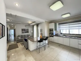 Photograph 5 of 12