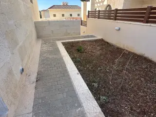 الصورة 4 من 12