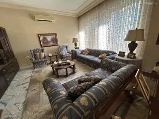 Photograph 5 of 10