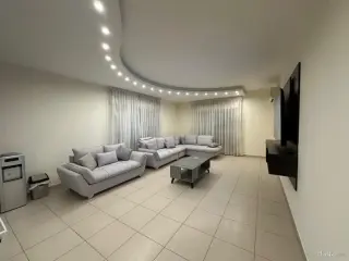 الصورة 9 من 12