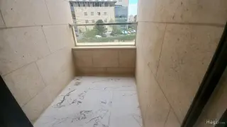 الصورة 2 من 8