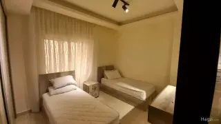 الصورة 1 من 9