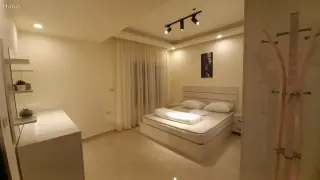 الصورة 1 من 12