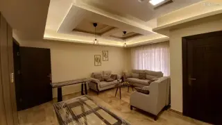 الصورة 10 من 12