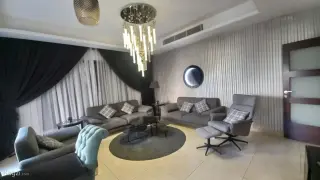 الصورة 4 من 12