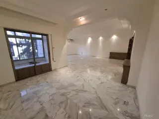 Photograph 2 of 12