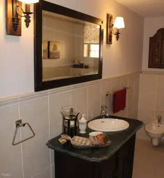 Photograph 7 of 12