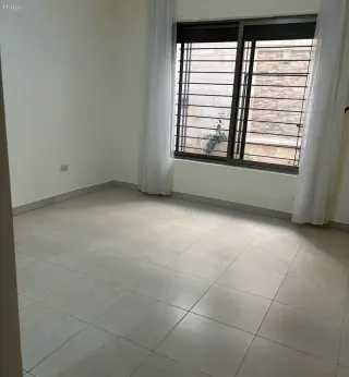 الصورة 4 من 12