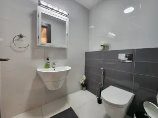 Photograph 6 of 12