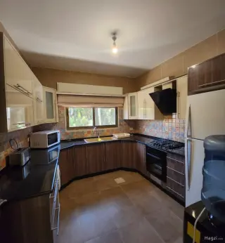 Photograph 3 of 11