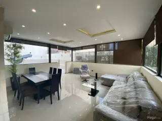 Photograph 2 of 12