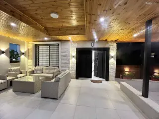 الصورة 1 من 9