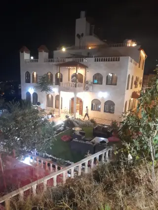 Apartment for rent in Al Jubayha – photo 2