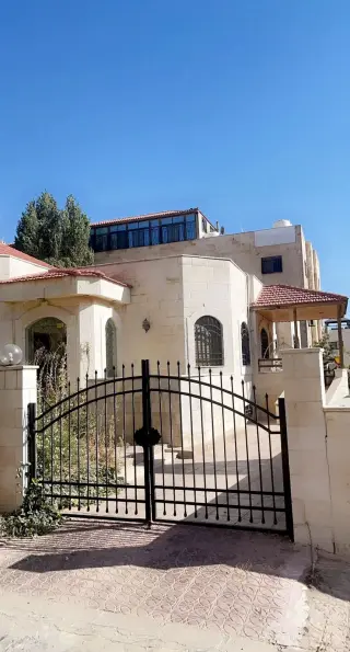 Villa for sale in Shafa Badran – photo 3
