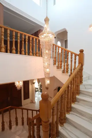 فيلا للبيع في طريق المطار - جسر مادبا – صورة 12
