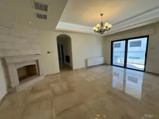 الصورة 3 من 12
