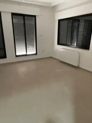 فيلا للبيع في طريق المطار - جسر مادبا – صورة 2