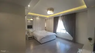 الصورة 2 من 12